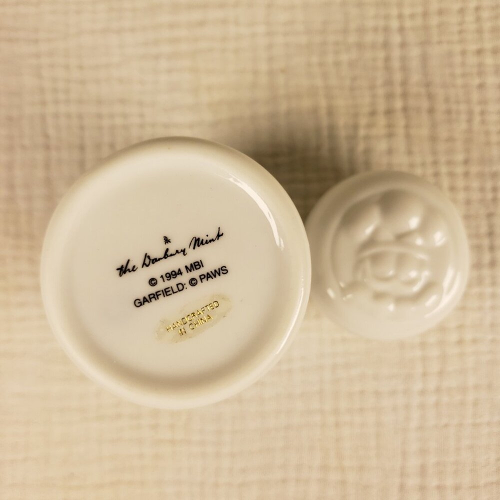 Vintage Danbury Mint 1994 Garfield Ceramic Spice Jar with Lid - Chives - Picture 5 of 6